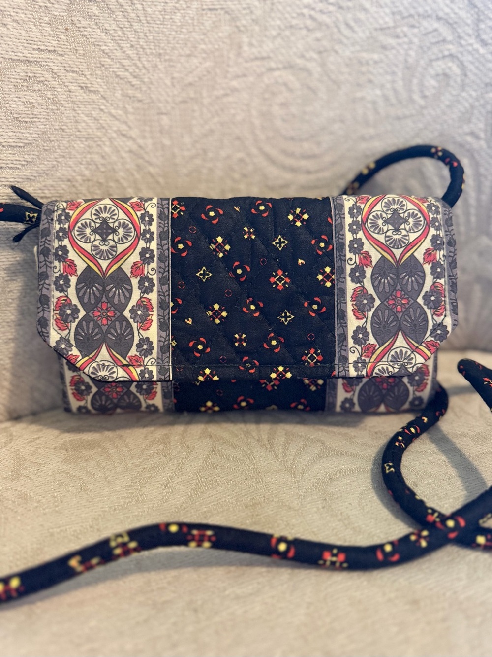 Patterned Quilted Crossbody Bag – Black and Cream
